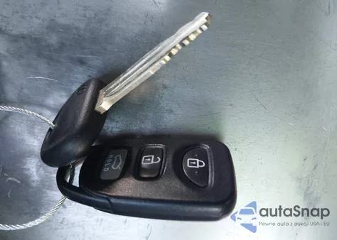 2013 Hyundai Elantra Limited from USA, damaged, VIN KMHDH4AE5DU523696